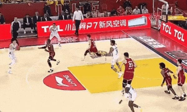No！ Seriously injured Zeng Fanbo! It will really discredit the Chinese men's basketball team