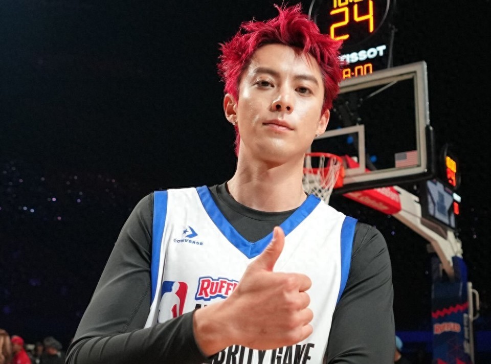 All-Star Celebrity Game: Wang Hedi’s 10-Point Power Steps Pay Tribute to LeBron, Jeremy Lin’s One Shot Worth 8 Points Seals the Victory