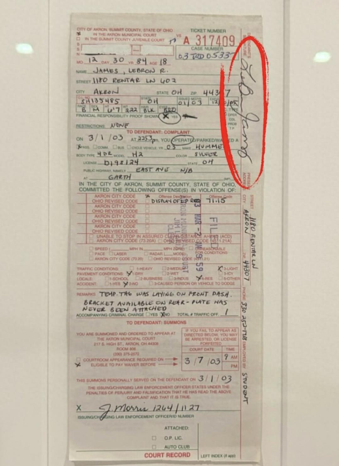 James ticket is auctioned! Reporter: James is going to sign a two-year contract with the Lakers and retire after playing