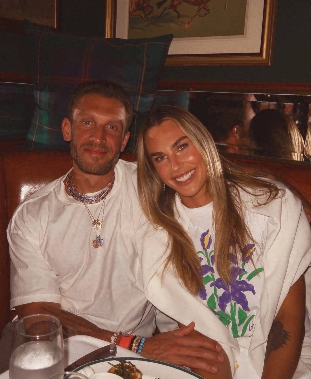 One month after ex-boyfriend's suicide, Sabalenka gets engaged to new boyfriend; another female player receives death threats