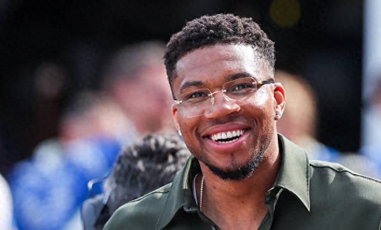 Trade News Roundup: Bucks' Asking Price for Giannis Is Unrealistic; Celtics Eye Two Big Men