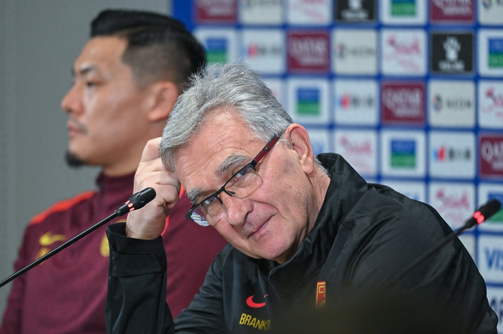 The national football team played Bahrain at home on the evening of the 10th, fighting for 3 points to avoid the bottom of the group, or the farewell game of Ivan coaching