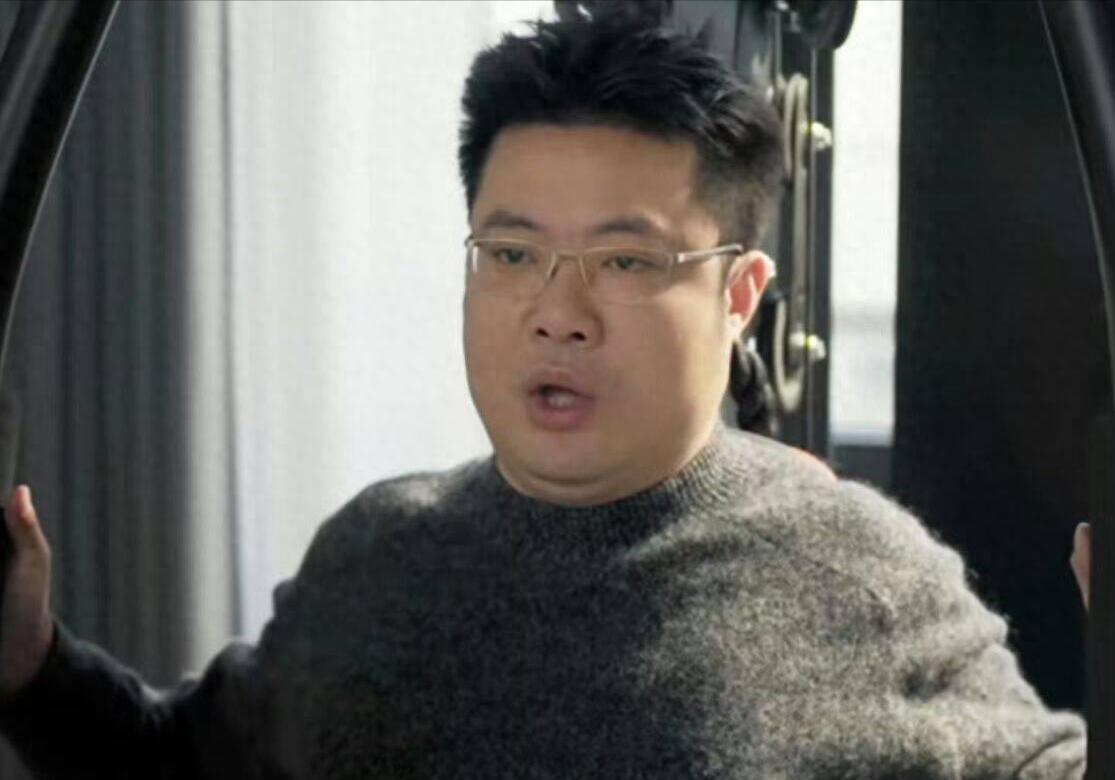 Da Sima’s debut suffered a major “incident,” with hundreds of thousands of viewers witnessing the mishap! Too many gifts being sent?