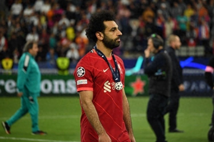 周薪从40万英镑飙升至250万英镑,沙特方面已向萨拉赫开出报价,并且给予100%的肖像权