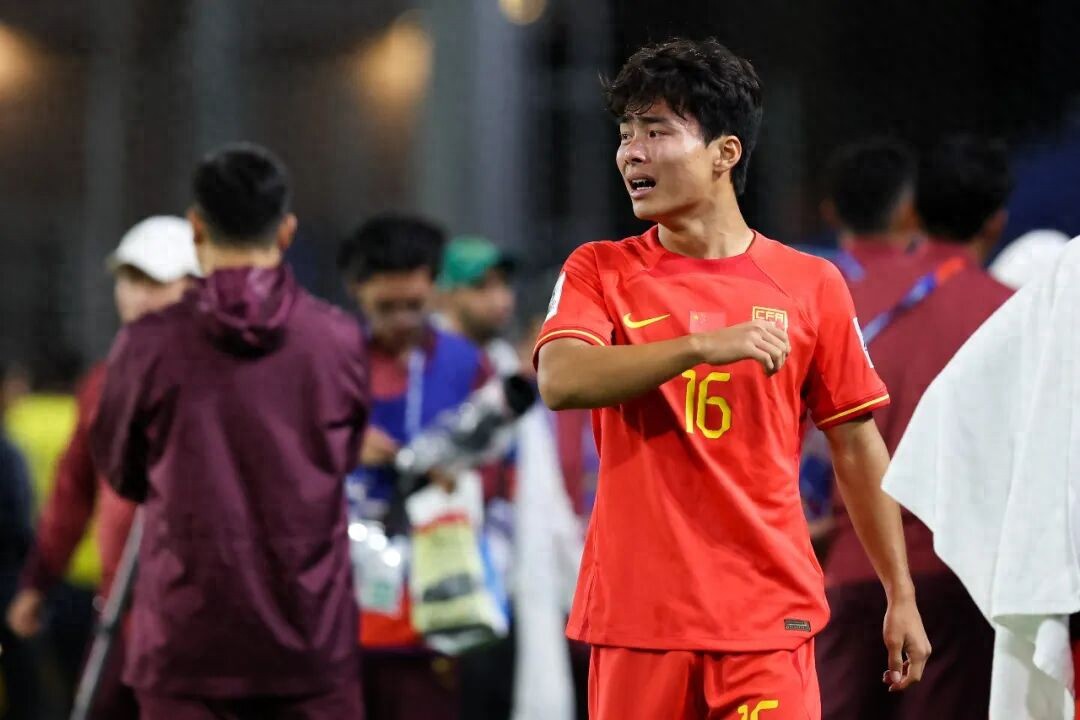 Yang Qiandong applies for arbitration to become a "free agent," while Evergrande Football School seeks to "protect" its rights