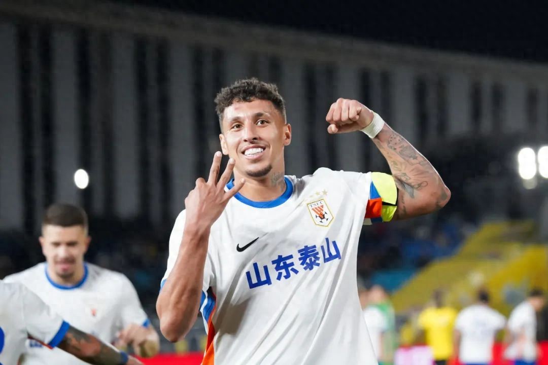 The "power of Thor" broke out, and the first hat trick of the Chinese Super League this season was born