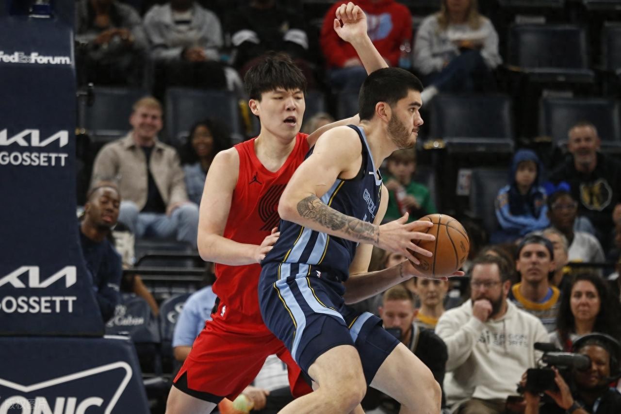 生涯首次擔任先發!楊瀚森全場四節皆首發,出戰19分鐘,貢獻4分5籃板2助攻,開拓者不敵灰熊