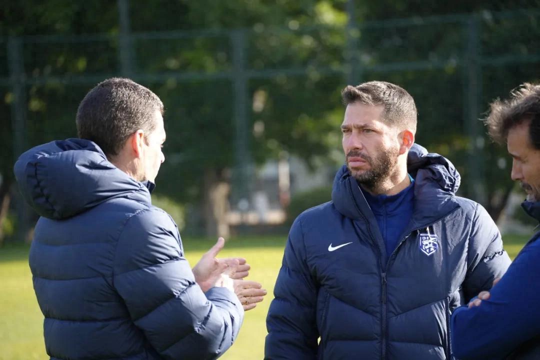 Wuhan Three Towns' first winter training match, a "baseline test" under new coach Mora