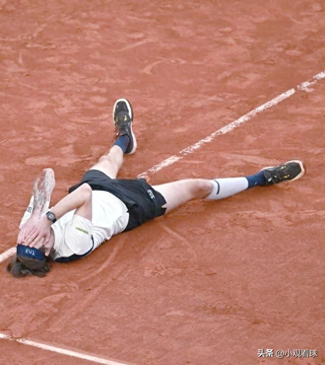 The Australian Open reaches new heights again, with the "performer" Bublyk creating a comeback legend on the tennis court.