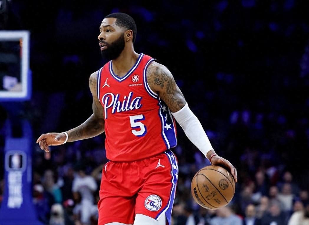 Kevin Love wants to join the 76ers! Markieff Morris retweets his self‑recommendation: It has to be me who gets the final roster spot.