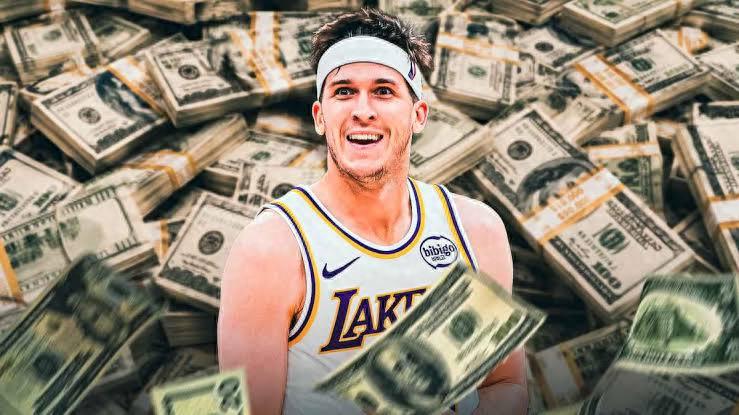 ESPN gives Lakers a B+ grade for max contract extension of Reaves: Signing evaluation suggests tougher roster upgrades ahead