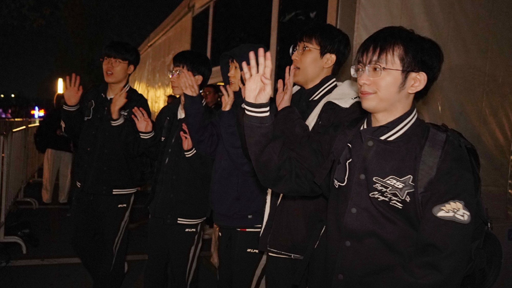 LPL's Daoxin was completely crushed by T1! Oner practiced a champion in the final match, and Doran's expression was one of disbelief.