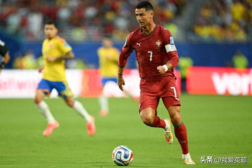 Portugal 0-0 Colombia at halftime: An exciting back-and-forth match, Bruno Fernandes missed a chance, Cristiano Ronaldo's bicycle kick blocked