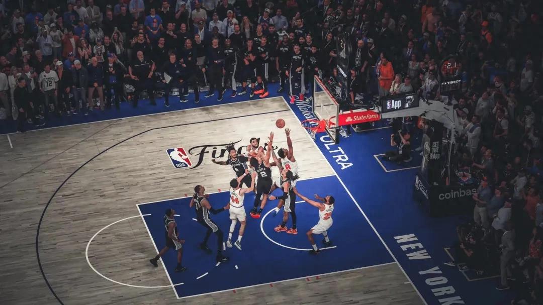 In the Finals, he made 15 out of 27 shots! Brunson panicked! He is actually the Knicks' best player.