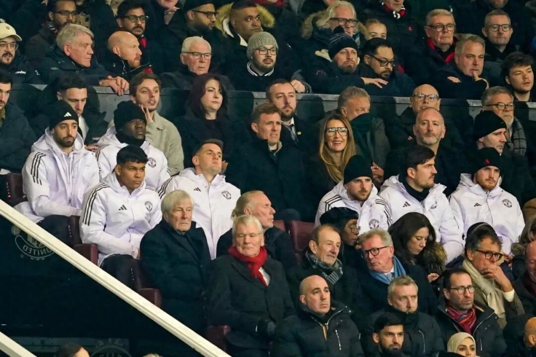 Bruno Fernandes and Mason Mount expected to return next round, but Manchester United’s €60 million midfield signing may face bench again! Passing skills mocked