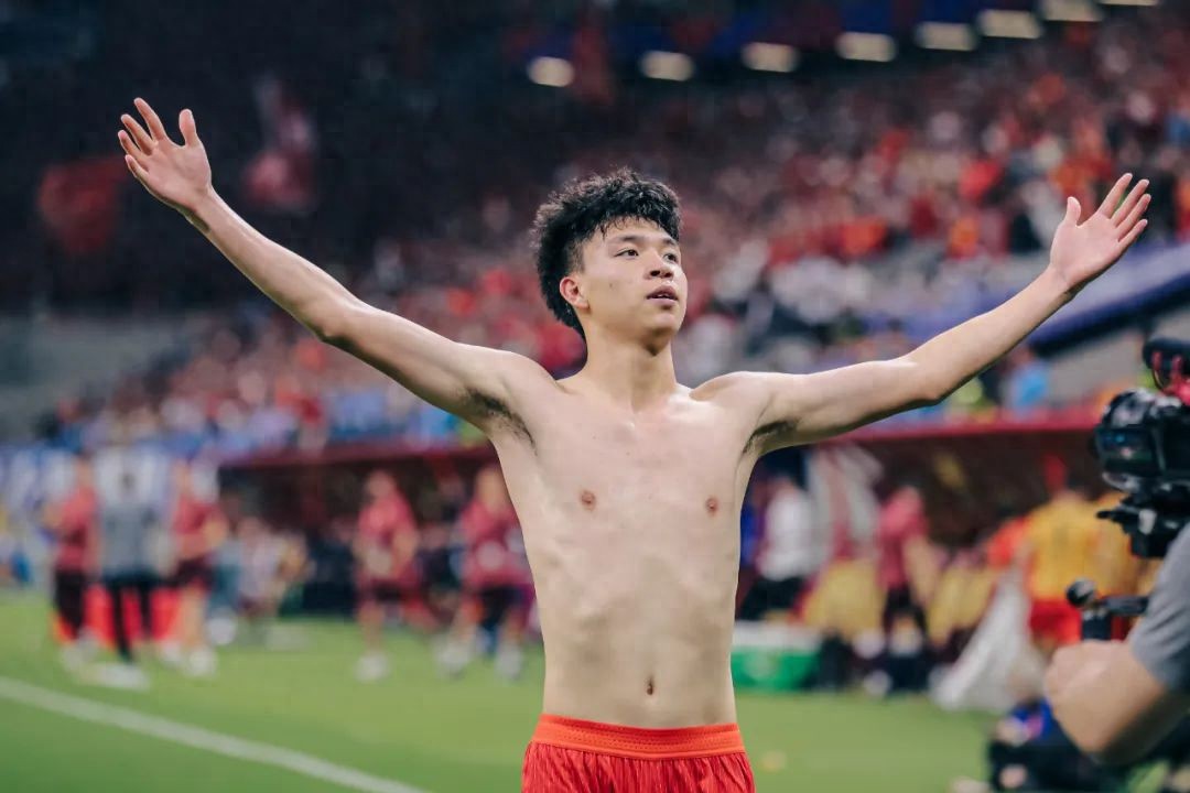 The national football team bid farewell to the World Preliminaries with victory: Wang Yudong used youth as a forecast, and the road ahead is still difficult!