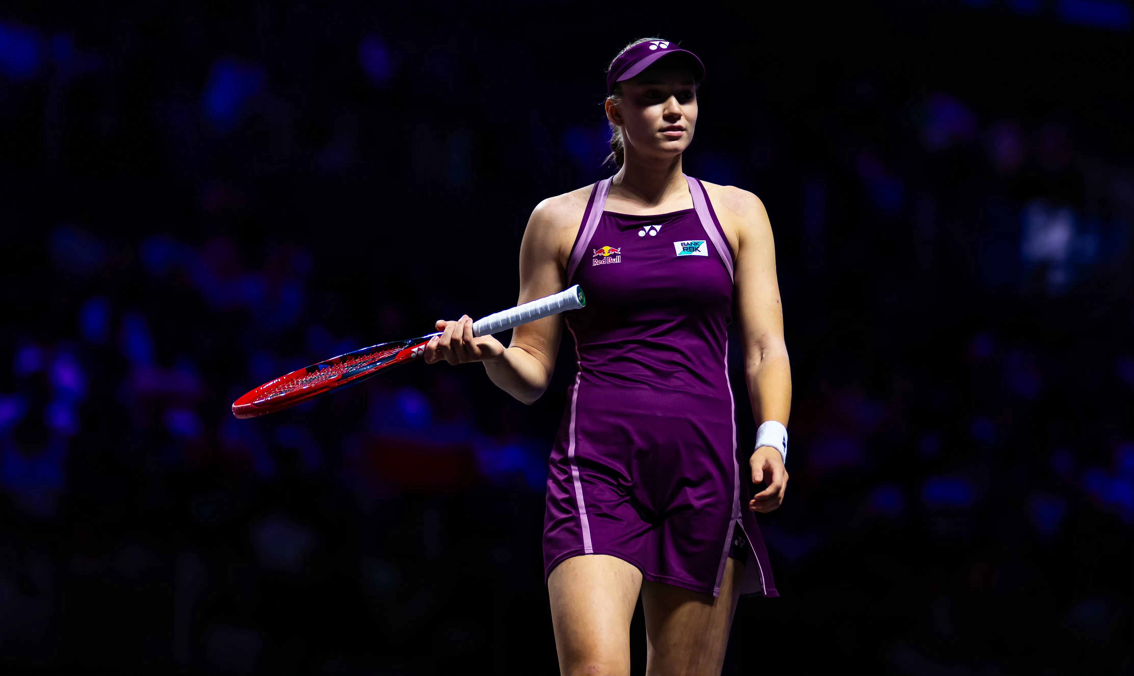 Latest update from the WTA Finals: Rybakina and Anisimova advance to the semifinals.