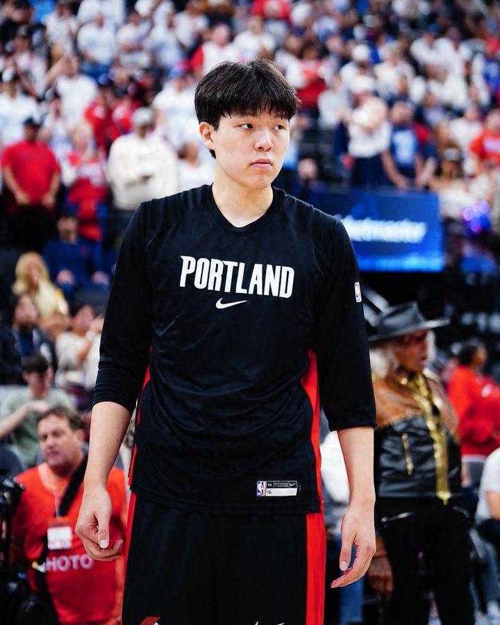 Trail Blazers officially announce the demotion of Yang Hansen! He will train in the Development League and return to face the Lakers in two days.