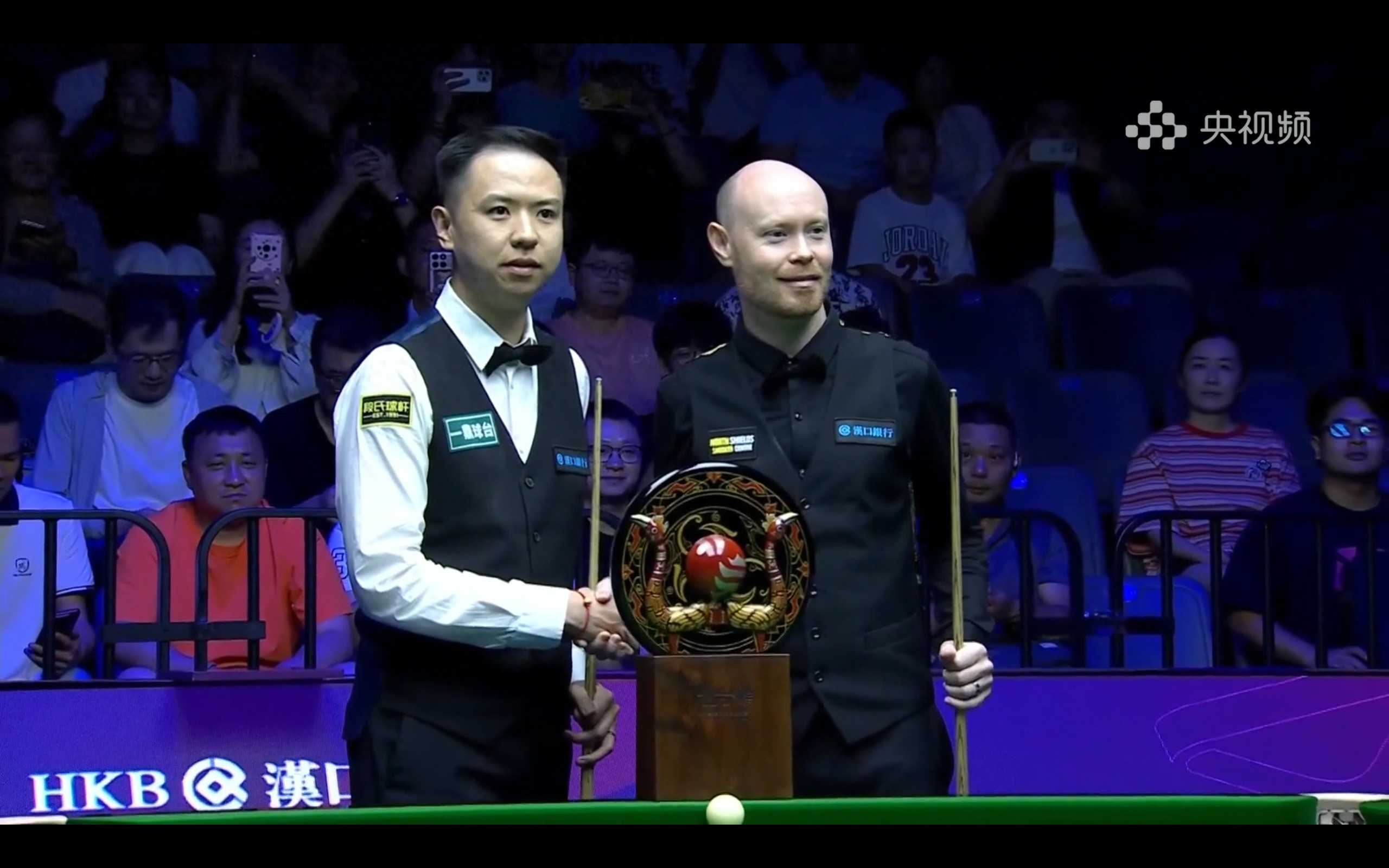 The Snooker Wuhan Open final is currently live, featuring Xiao Guodong versus Wilson. Will Xiao Guodong successfully defend his title?