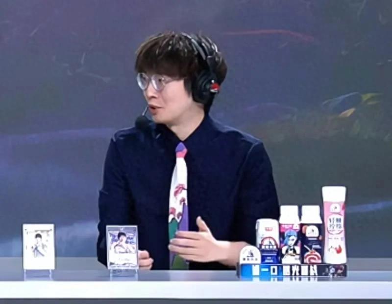"LPL957 Commentary Seat Crying" is on fire, the voice of the WE team is exposed, and the team battle is infinitely aimed at JKL