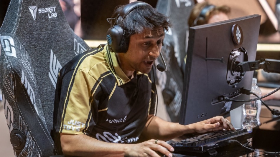 Delight boldly declared they would sweep BLG 3-0! Zeus continued to talk tough, claiming that he had the advantage in lane against Bin previously.