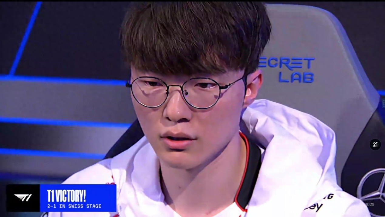 Faker化身搞笑中路,遭遇五次單殺,忘記出女神淚,依然挺進決賽