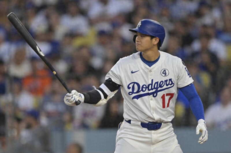 Shohei Ohtani hit the 23rd game of the season and tied for the home run king in Major League Baseball