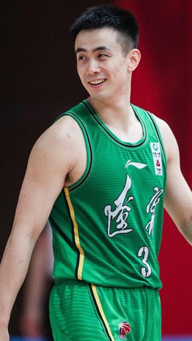 Ending the losing streak! Brogdon scores 23 points, Zhao Jiwei contributes 11 points and 11 assists as Liaoning narrowly reverses and defeats Tongxi.