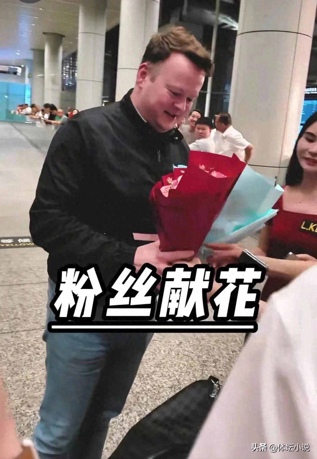 Murphy, who slandered Zhao Xintong, came to Guangzhou and was warmly welcomed, and Liang Wenbo wanted to fight with Murphy