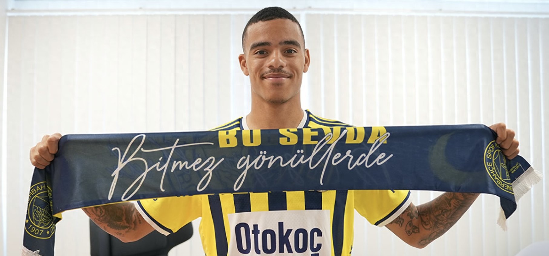 Manchester United severs all ties with Greenwood for a multi-million fee, learning from the lesson; Carrick refrains from promoting the "little Messi" for now.