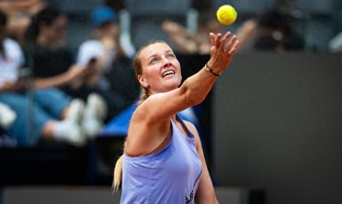 Tennis is two-faced! Kova won and said that 95% thought she couldn't come back, and Ziwei firmly believed that she could become the king of the ball