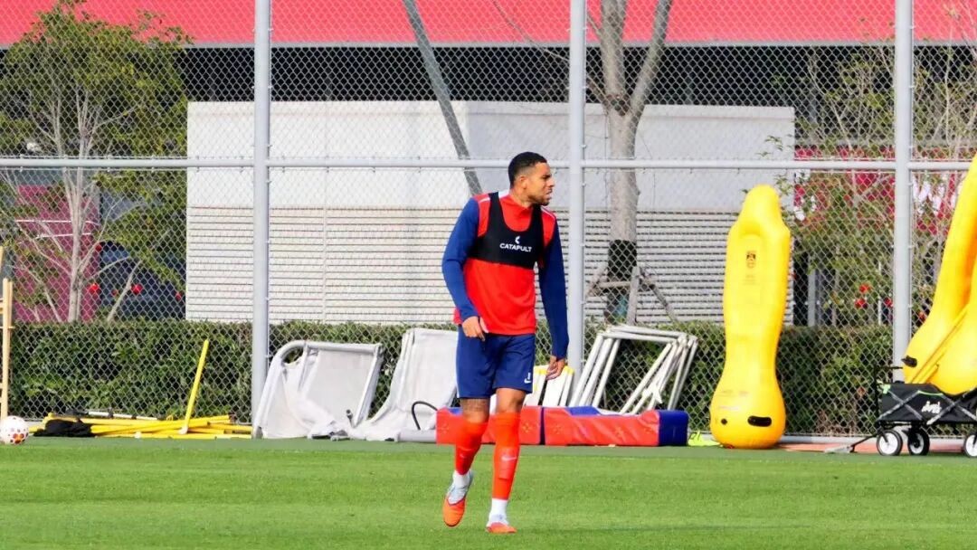 Champion Striker's "New Journey": An Exclusive Interview with Gustavo – Choosing Henan Was Fate, Heading is My Strongest Weapon