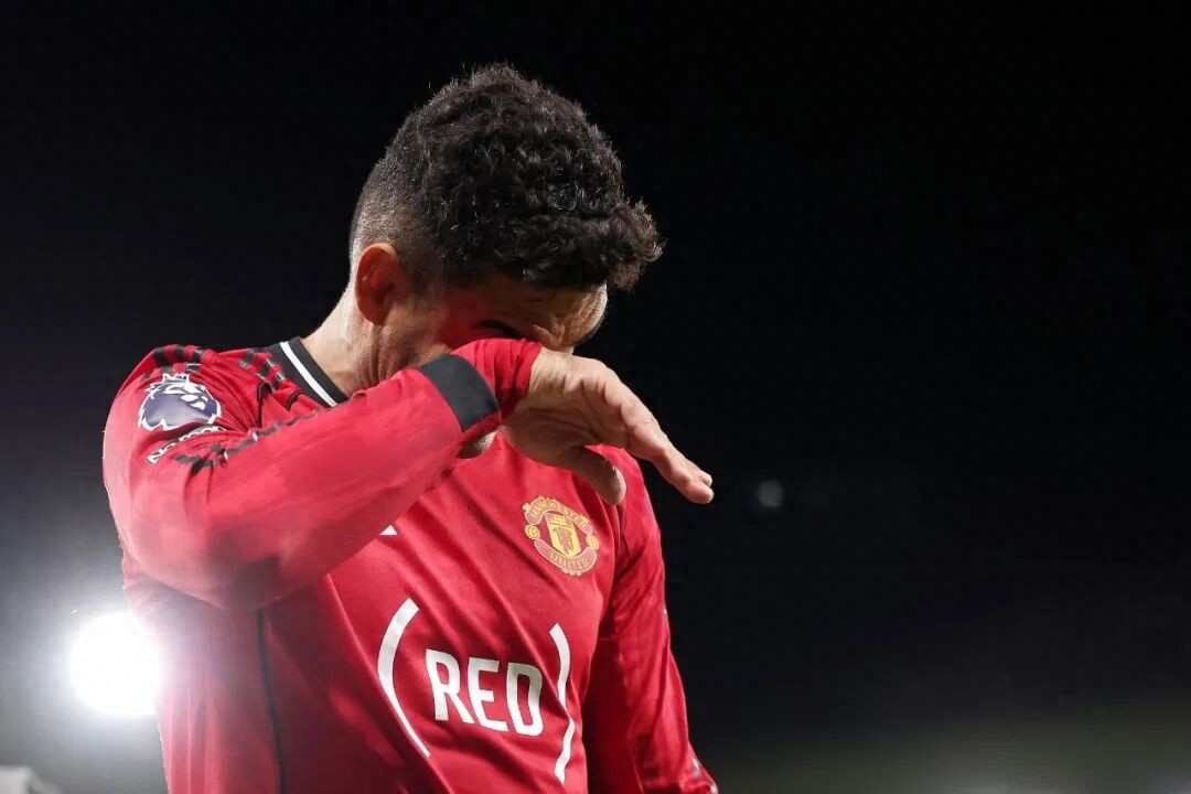 Manchester United fans' plea moved Casemiro to tears! His header impressed Maguire, and one gesture showcased his leadership.