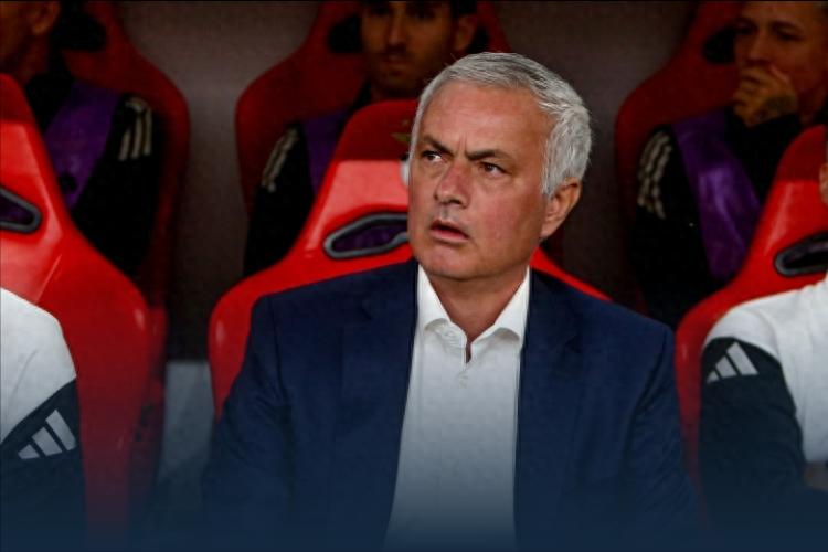 Mourinho's debut fails to deliver victory as home opener ends in dropped points with a draw against a weaker team, placing Benfica lowest among the Portuguese league's top three.