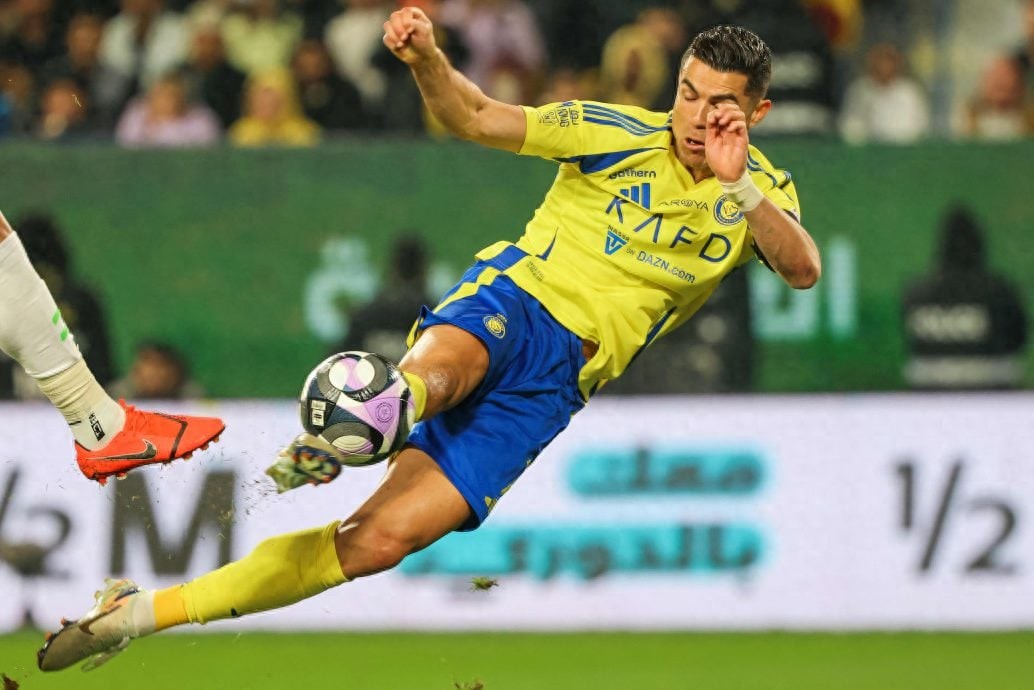 The four empty "Cristiano Ronaldo" hinted that he would leave the team, or "throw stones to ask for directions" through the 2025 Club World Cup