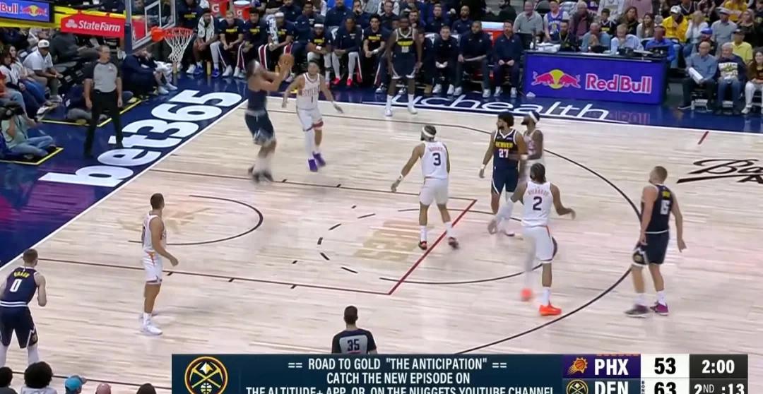 Three-point champion and dunk champion, Gordon wants them all!