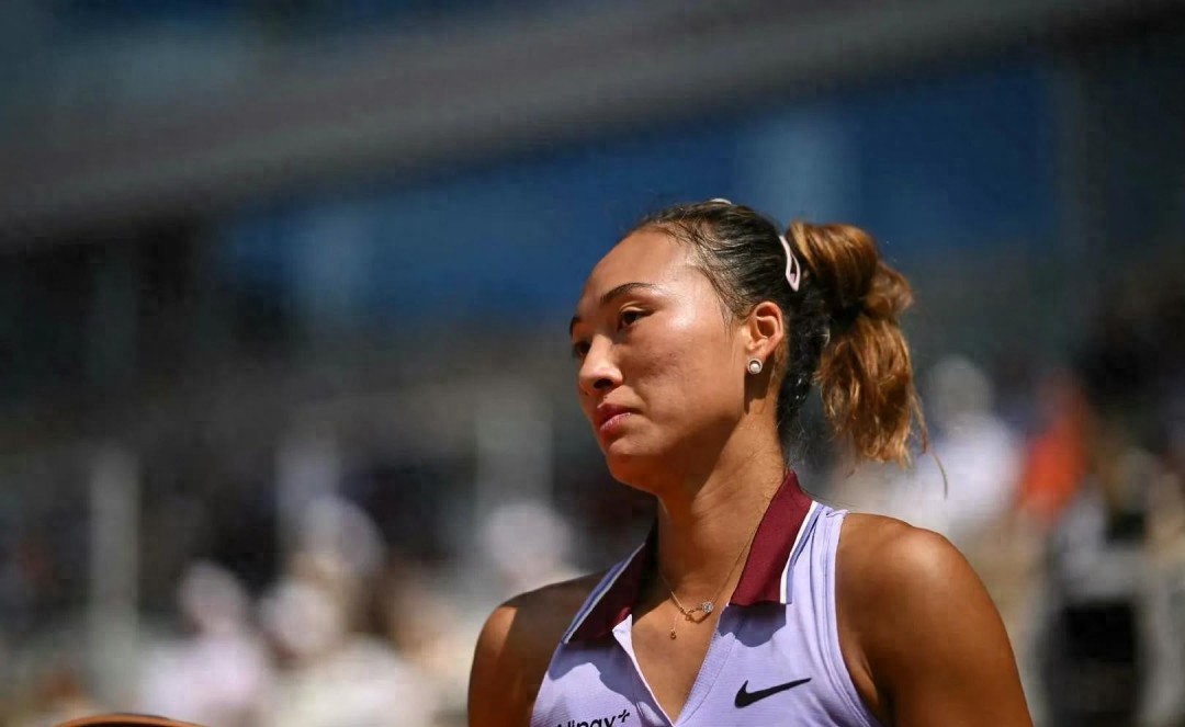 Zheng Qinwen lost to Sabalenka and said that the problem was not tactical, and Zhang Shuai became the village's greatest hope
