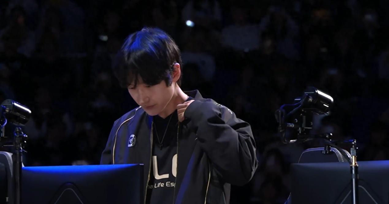 The greatest tragedy of S15 has unfolded! HLE stops at the quarterfinals, legendary veteran retires, fans at the scene weep uncontrollably