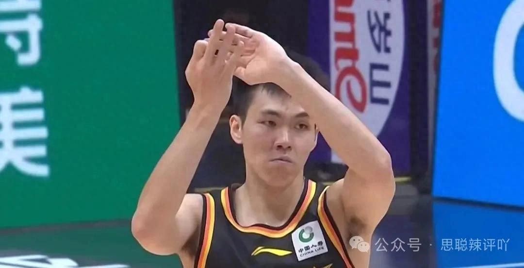 Pang Zhenglin from Guangxi shines with a career night! CBA, he arrived late!