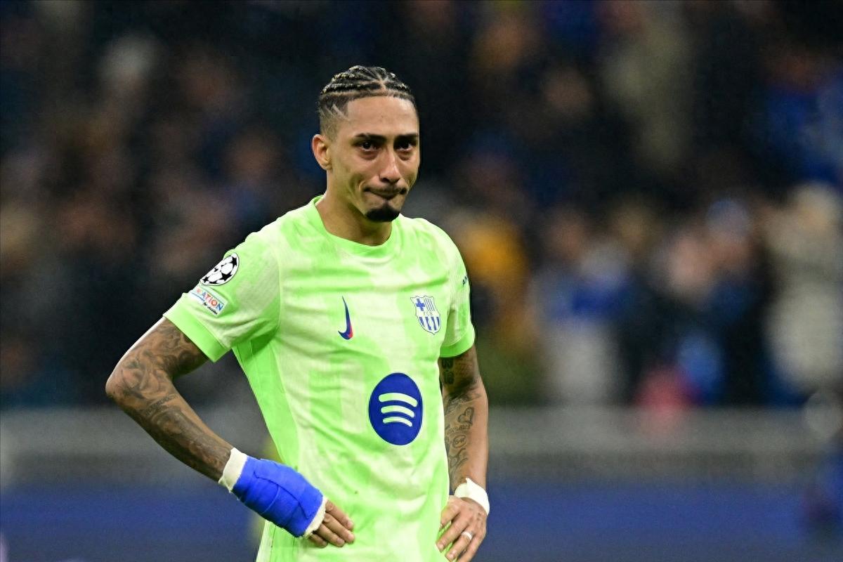 The tragic and heroic striker missed the final and scored 21 goals in the Champions League this season to tie the miracle of Ronaldo > fight to the red eye