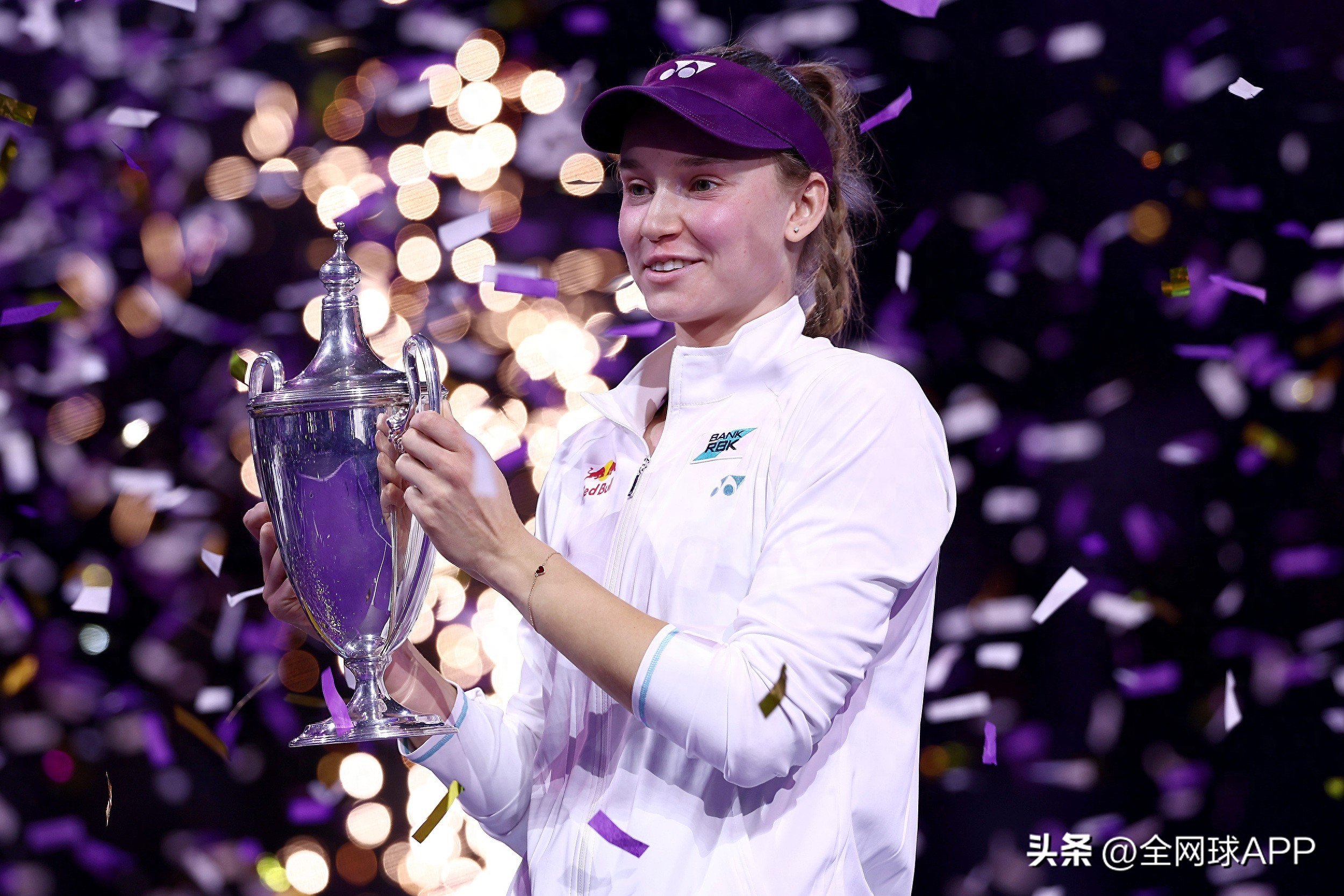 WTA Year-End Finals: Rybakina Defeats Sabalenka to Claim Championship with Five Straight Wins