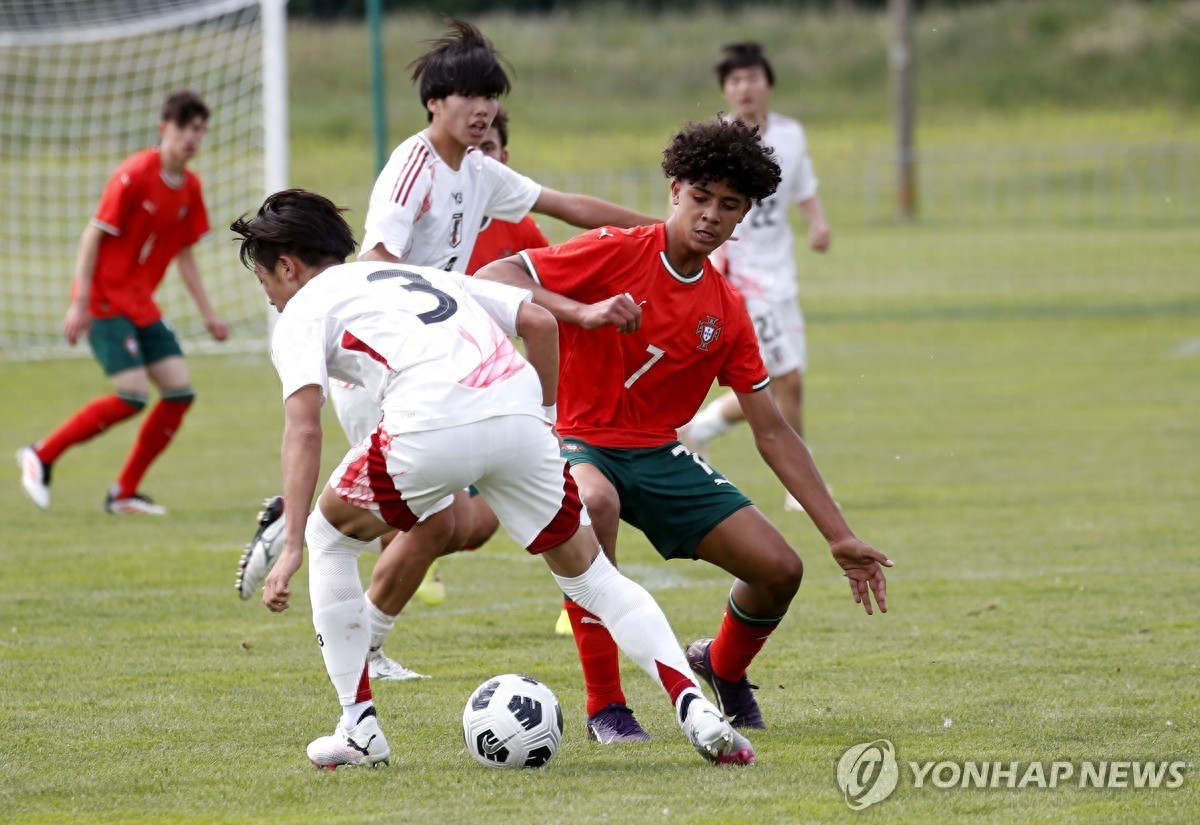 Ronaldo's eldest son tasted the joy of Portugal's U-15 national team debut, and Ronaldo was "proud"