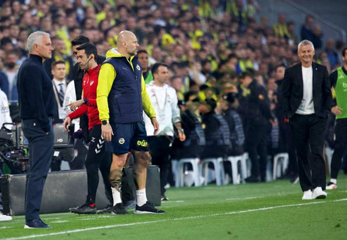 Solskjaer angrily reprimanded Manchester United's decision to clean the wheat, which is completely unreasonable! Antonio Conte pointed out that the Red Devils did not know how to use him