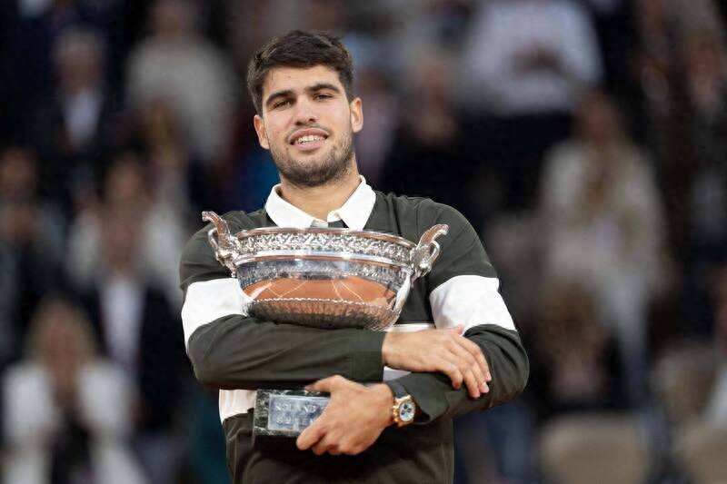 After winning the longest men's singles final in the history of the French Open, Alcaraz did not forget to praise his opponent