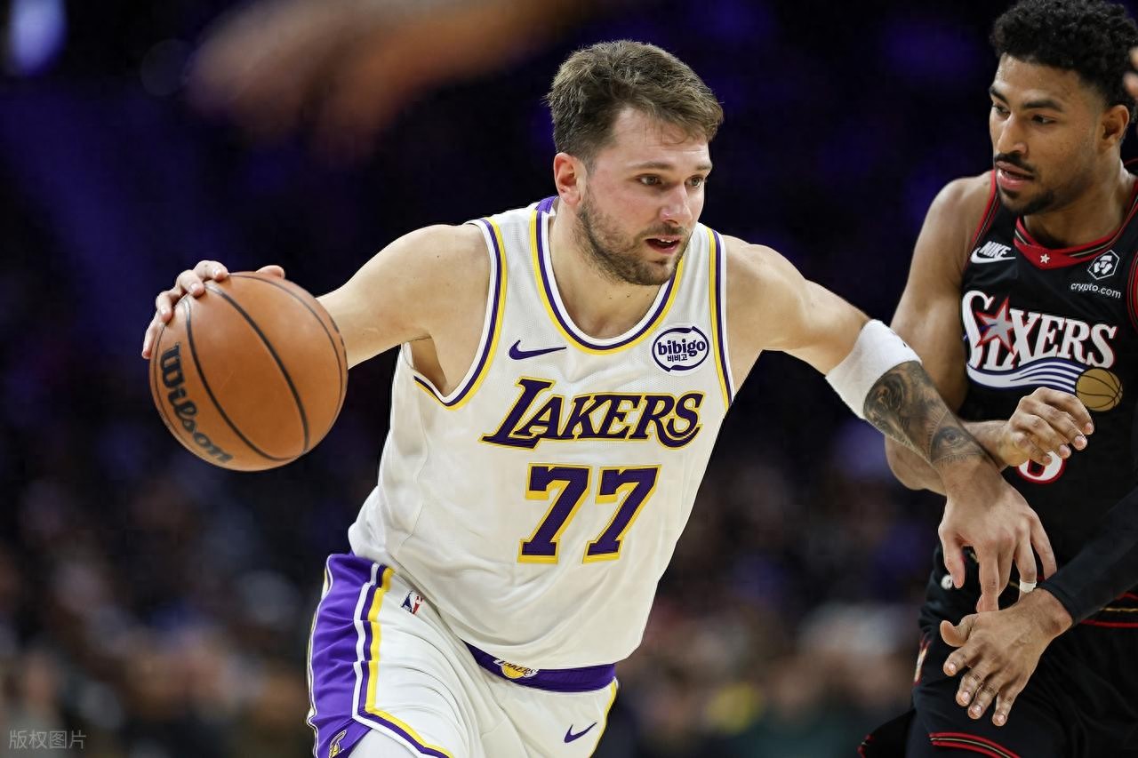 Luka Doncic recorded 31 points, 15 rebounds, and 11 assists, LeBron James scored 29 points, Joel Embiid made only 4 shots out of 21 attempts, and the Lakers ended the 76ers' 3-game winning streak.