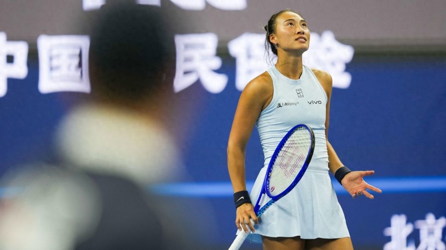 Zheng Qinwen’s comeback countdown begins, while Zhang Shuai sheds tears in a heartfelt reunion marking ten years since her Australian Open victory