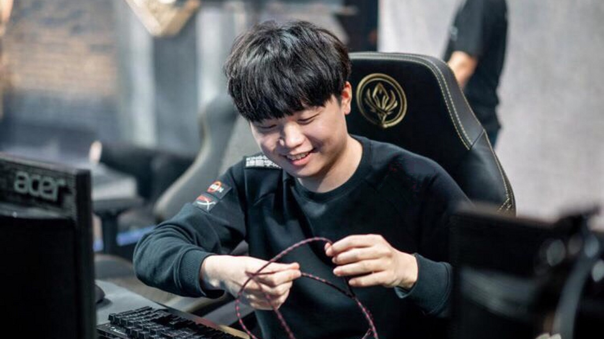 The second "cursed commentator" in the LPL has emerged! T1 has locked in a top-two finish in the regular season, and Oner has been left out of the National Cup again?