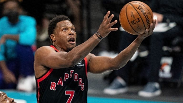 Sign a one-day contract! Kyle Lowry will officially retire as a Toronto Raptor, and his No. 7 jersey will also be retired.