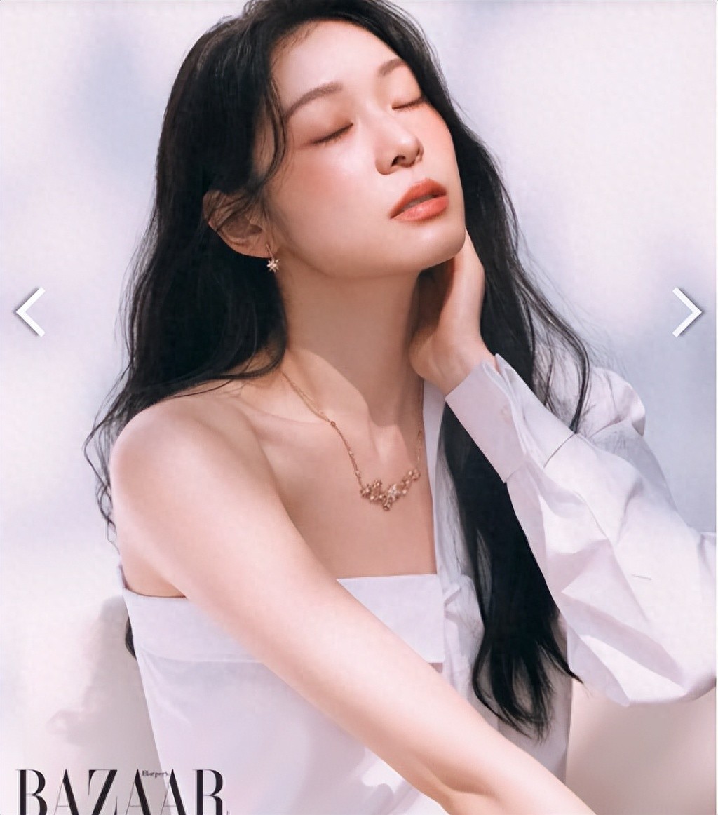 Kim Yuna, the former figure skating queen of South Korea who has been retired for 11 years, is still so beautiful, and her recent photos have caused fans to be stunned