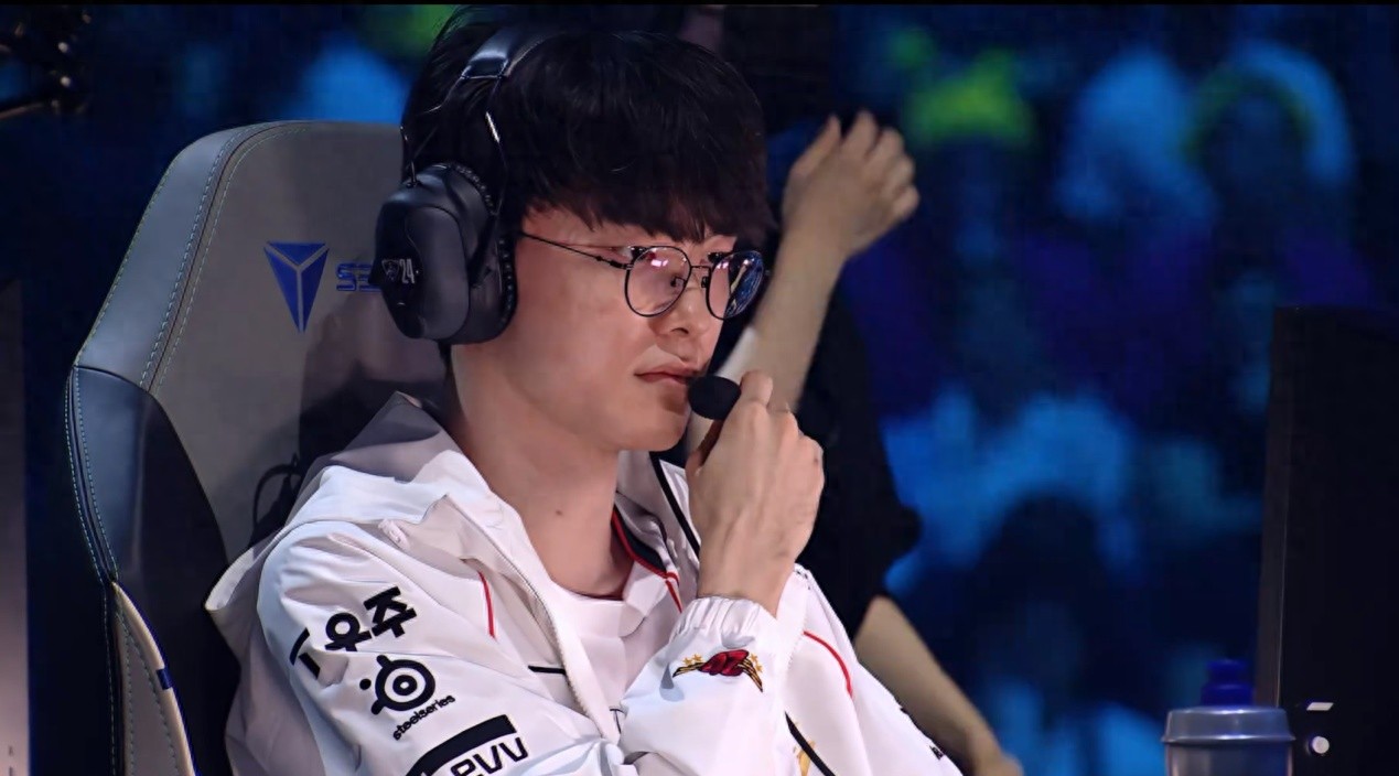 T1 completed a comeback from 2-0 down to 3-2, with Faker advancing to the finals once again! Peyz made a crucial play in a dire situation, but DK fell just short.